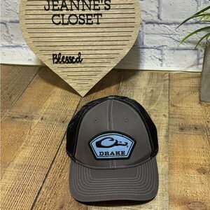 DRAKE WATERFOWL SYSTEMS ARCH PATCH LOGO MESH BACK CAP